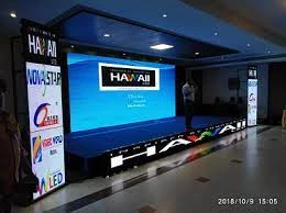 How-LED-Displays-are-Transforming-the-Airport-Experience