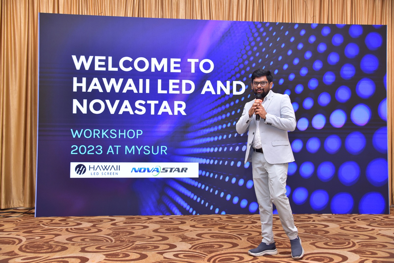 conference-led-screen.jpg