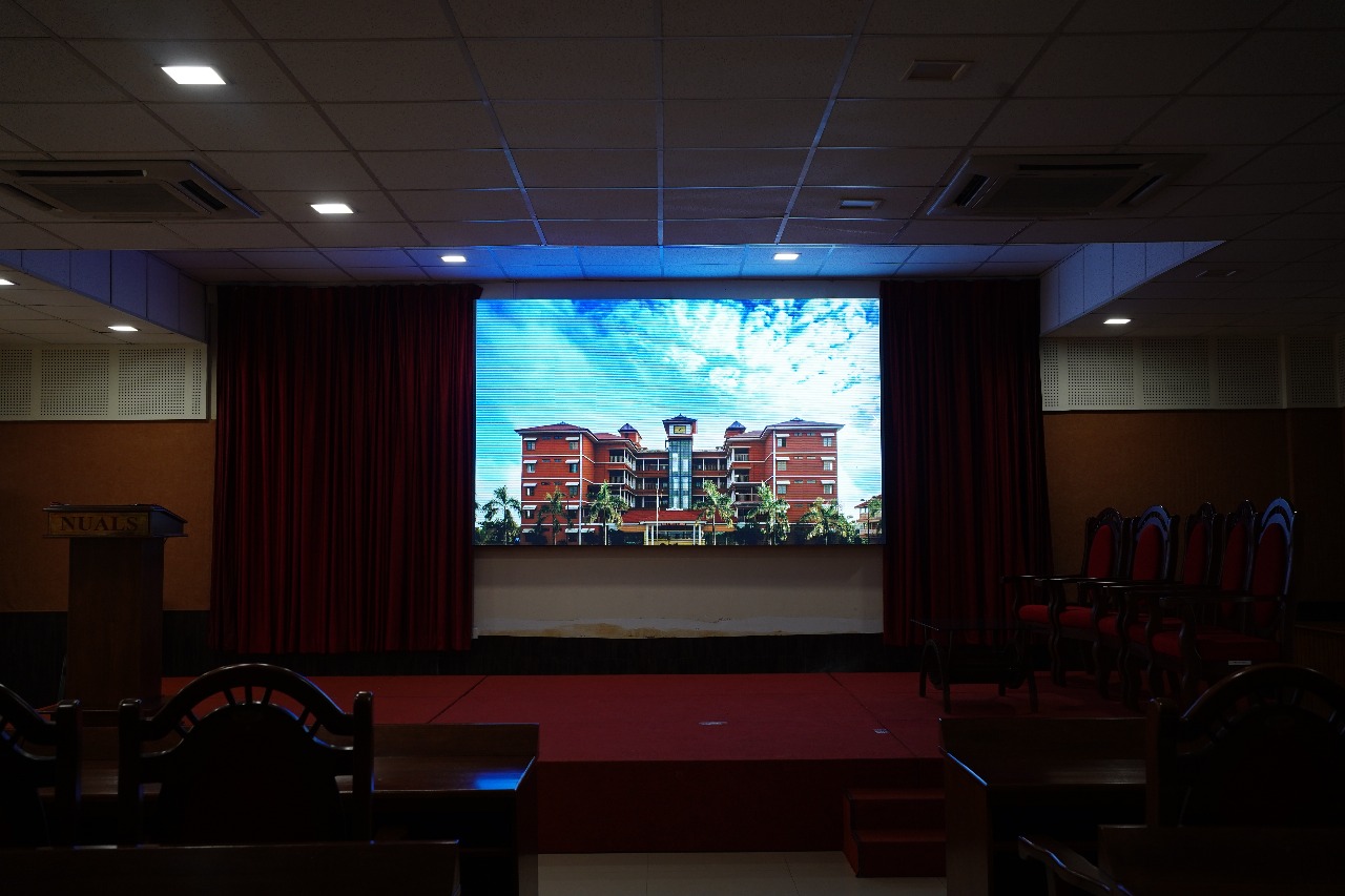 glado-series-led-screen.jpg