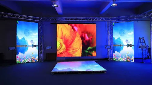  Indoor-LED-video-wall-and-service-in-india